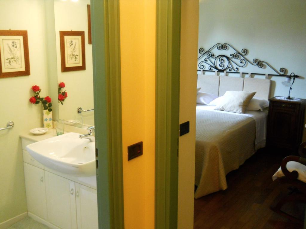 Tenuta Calabiana Diano d'Alba Room photo