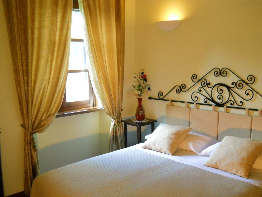 Tenuta Calabiana Diano d'Alba Room photo