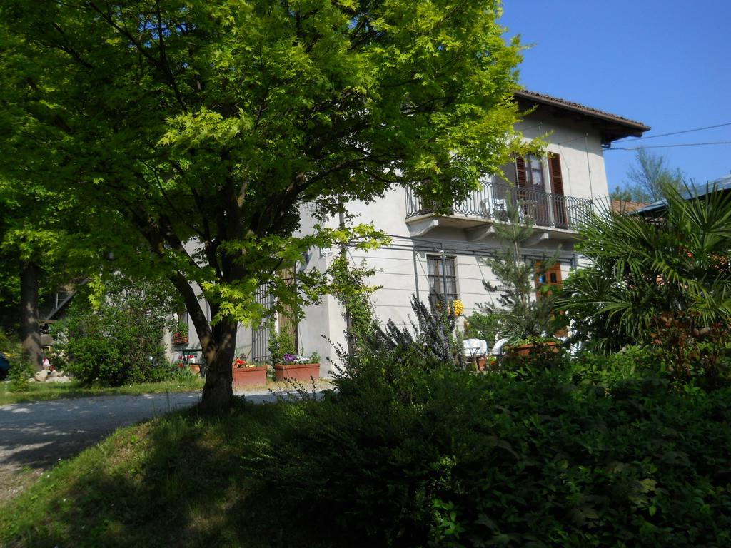 Tenuta Calabiana Diano d'Alba Exterior photo